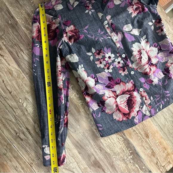 Jill Jill Stuart Chambray Floral Button Up Top Multicolor SZ 2 Long Sleeve NWT - Picture 8 of 10